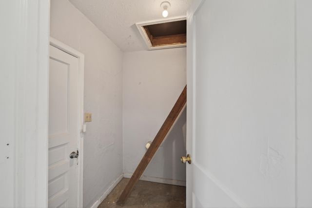 1729 E Looman, Wichita, KS 67219