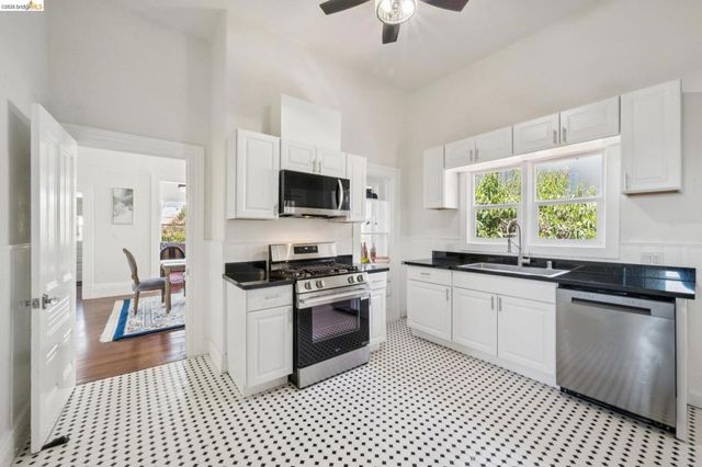 2230 23rd Ave, Oakland, CA 94606