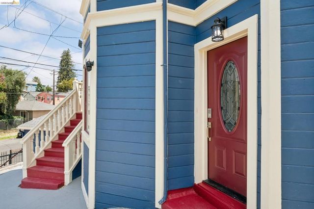 2230 23rd Ave, Oakland, CA 94606
