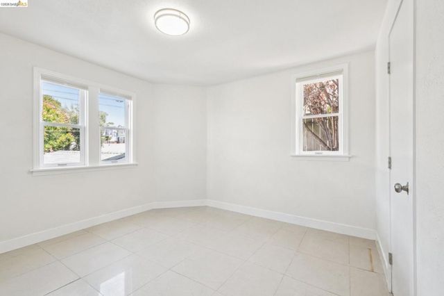 2230 23rd Ave, Oakland, CA 94606