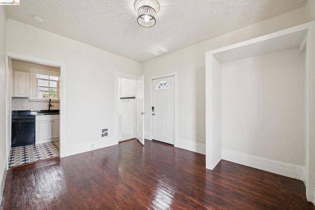 2230 23rd Ave, Oakland, CA 94606