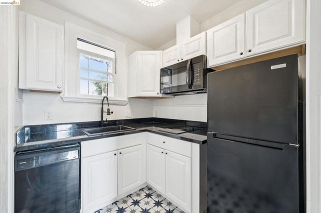 2230 23rd Ave, Oakland, CA 94606
