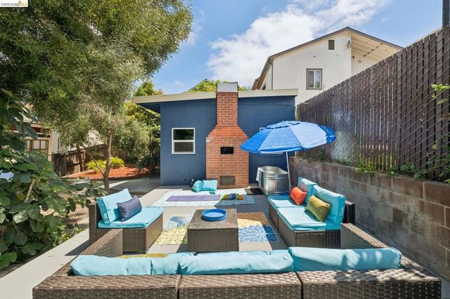 2230 23rd Ave, Oakland, CA 94606
