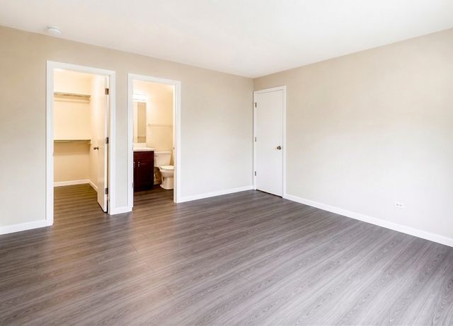 908 Knottingham Drive 1A, Schaumburg, IL 60193