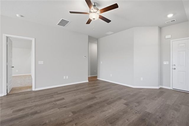 19451 Lincoln Street, Spring Hill, KS 66083