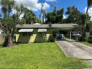 263 Kingston DR, Fort Myers, FL 33905
