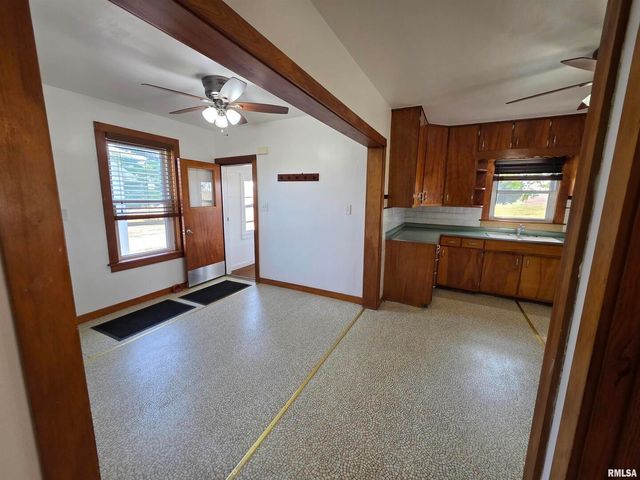 13600 KENNEDY Road, Fulton, IL 61252