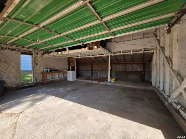 13600 KENNEDY Road, Fulton, IL 61252