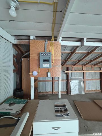 13600 KENNEDY Road, Fulton, IL 61252