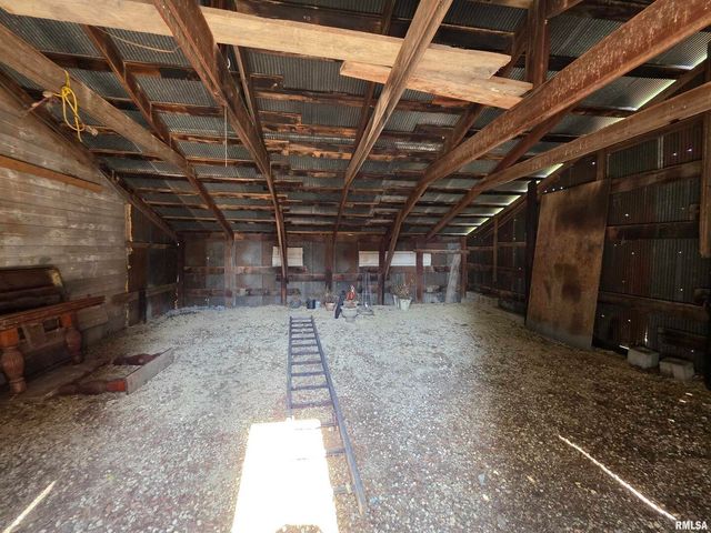 13600 KENNEDY Road, Fulton, IL 61252