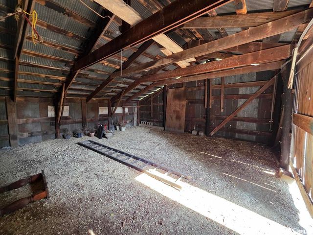 13600 KENNEDY Road, Fulton, IL 61252