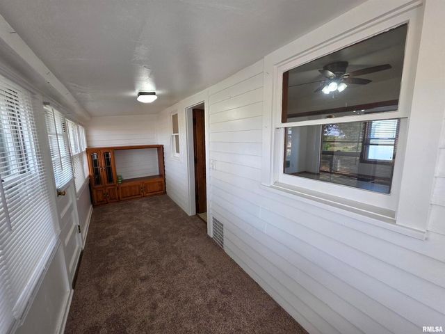 13600 KENNEDY Road, Fulton, IL 61252