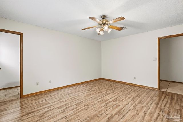 3928 Deerwood Cir, Pace, FL 32571