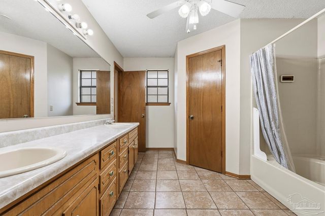 3928 Deerwood Cir, Pace, FL 32571