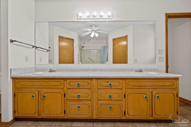 3928 Deerwood Cir, Pace, FL 32571