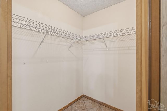 3928 Deerwood Cir, Pace, FL 32571