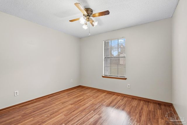 3928 Deerwood Cir, Pace, FL 32571