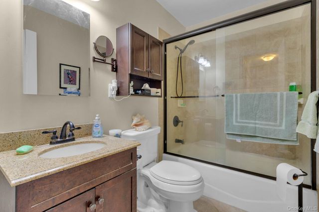 7 E Lawrence Park Drive 8, Piermont, NY 10968