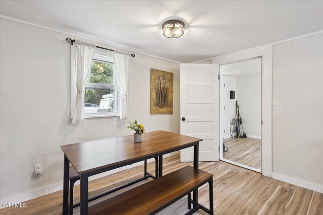 210 Sweetwood Lane, Cleveland, VA 24225