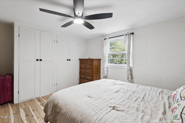 210 Sweetwood Lane, Cleveland, VA 24225