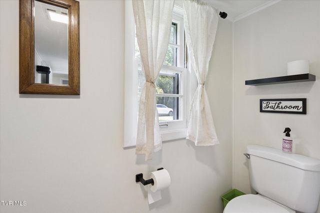 210 Sweetwood Lane, Cleveland, VA 24225