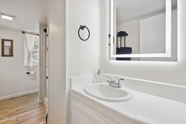 210 Sweetwood Lane, Cleveland, VA 24225