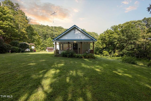 210 Sweetwood Lane, Cleveland, VA 24225