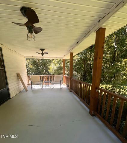 210 Sweetwood Lane, Cleveland, VA 24225