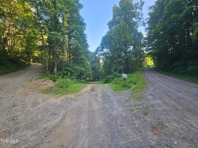 210 Sweetwood Lane, Cleveland, VA 24225