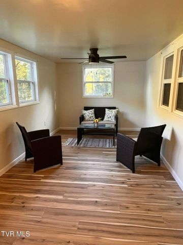 210 Sweetwood Lane, Cleveland, VA 24225