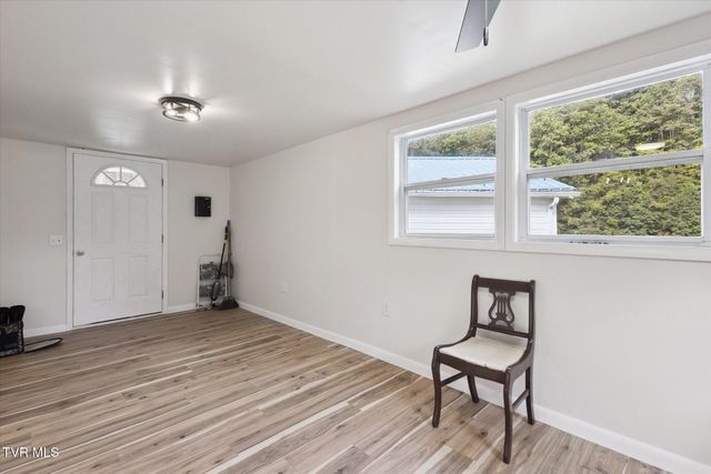 210 Sweetwood Lane, Cleveland, VA 24225