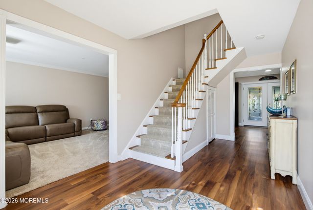 3 Cork Place, Hazlet, NJ 07730