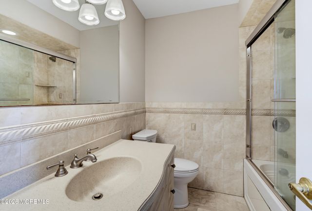 3 Cork Place, Hazlet, NJ 07730