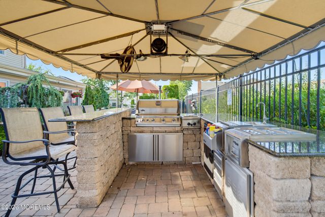 3 Cork Place, Hazlet, NJ 07730