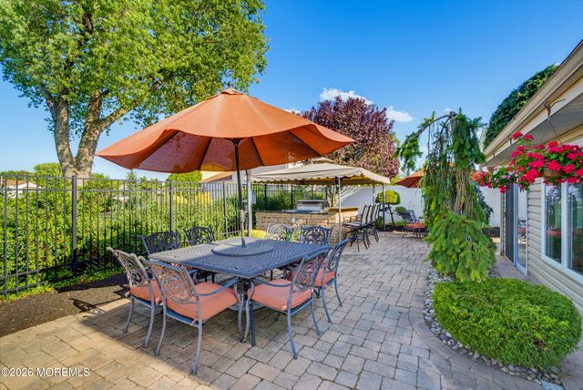 3 Cork Place, Hazlet, NJ 07730