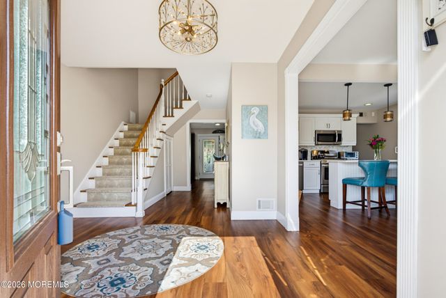 3 Cork Place, Hazlet, NJ 07730