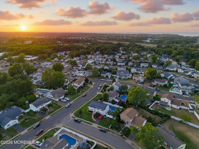 3 Cork Place, Hazlet, NJ 07730