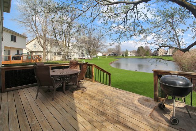 610 Old Farm Road, Bloomington, IL 61704