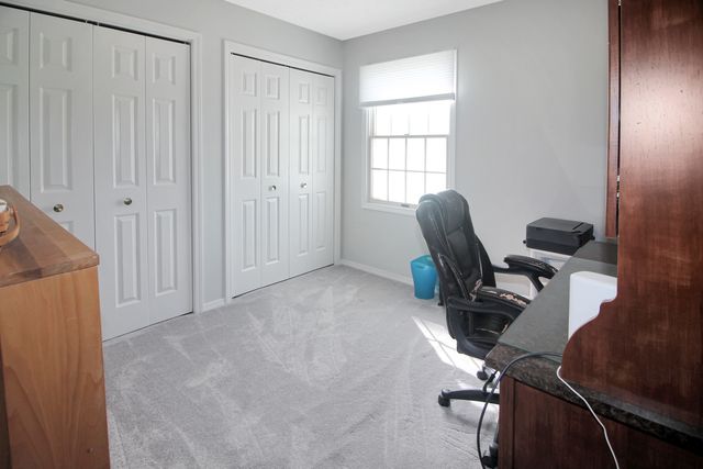 610 Old Farm Road, Bloomington, IL 61704