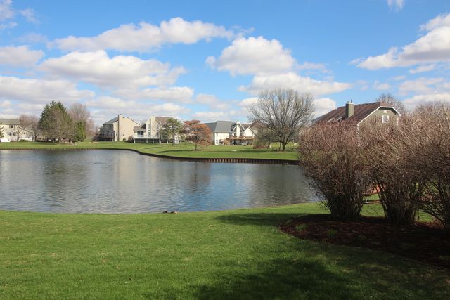 610 Old Farm Road, Bloomington, IL 61704