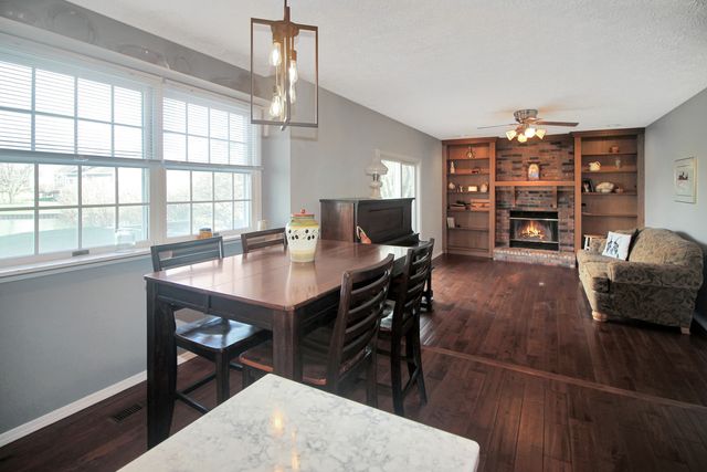 610 Old Farm Road, Bloomington, IL 61704