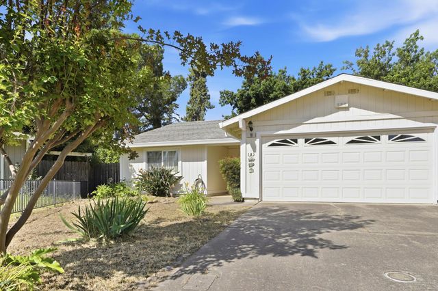 10 Pelican Ct, Sacramento, CA 95833