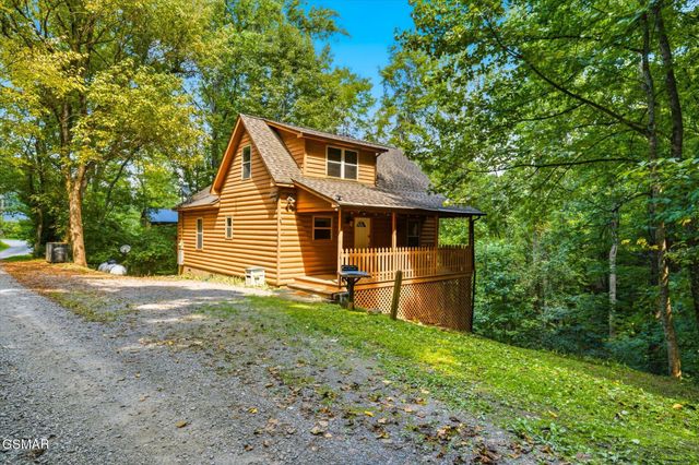 3163 Sourwood Way, Sevierville, TN 37862