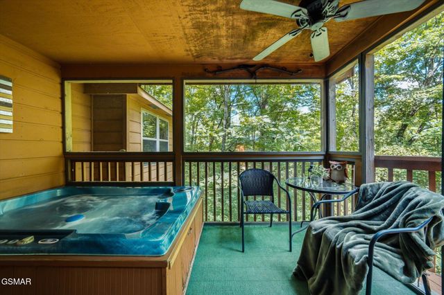 3163 Sourwood Way, Sevierville, TN 37862