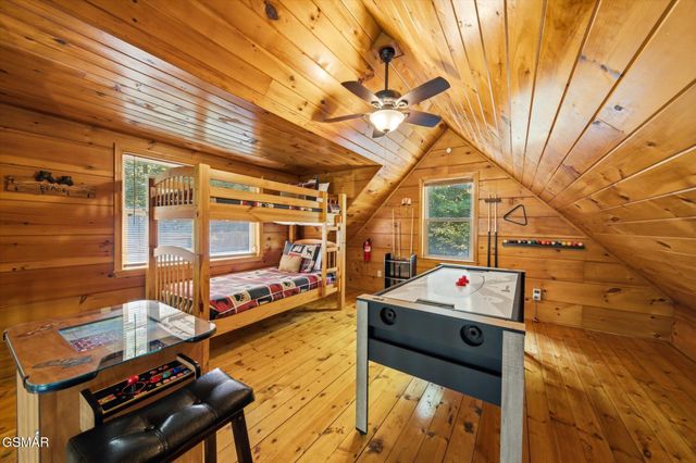 3163 Sourwood Way, Sevierville, TN 37862