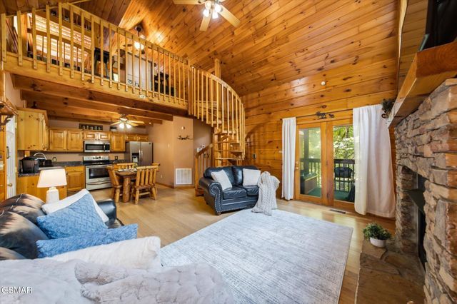 3163 Sourwood Way, Sevierville, TN 37862