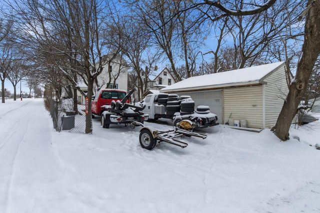 3202 N 6th Street, Minneapolis, MN 55412