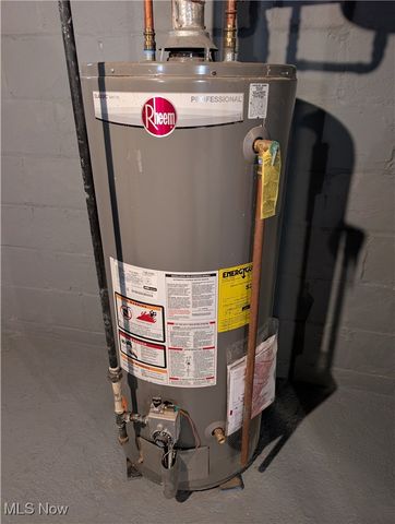 1156 Clifton Avenue, Akron, OH 44310