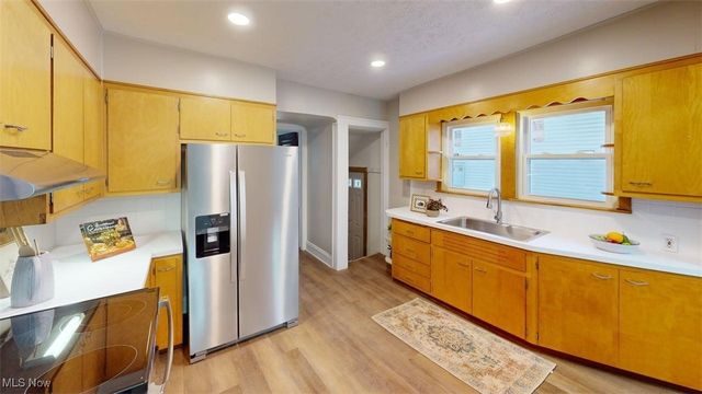 1156 Clifton Avenue, Akron, OH 44310