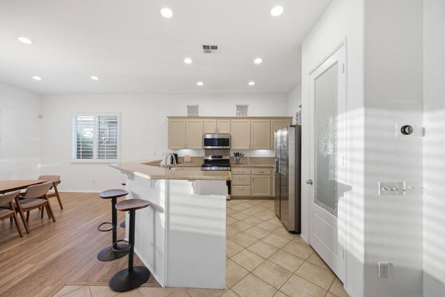 48423 Hepburn Drive, Indio, CA 92201